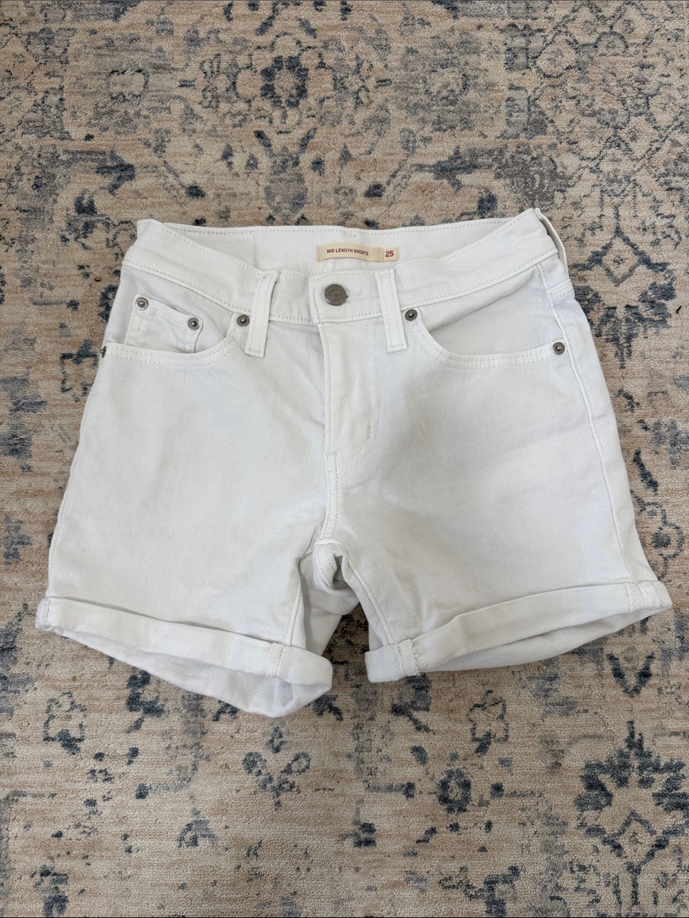 Women’s Levi’s Mid Length White Denim Roll-Cuff Shorts